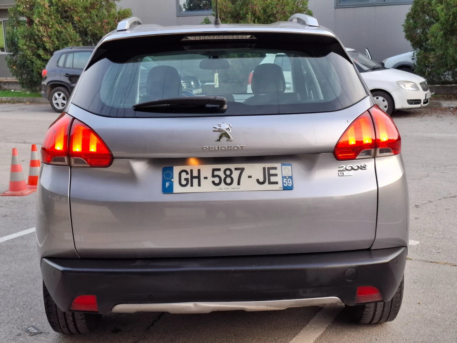 Peugeot 2008 1.6 e-HDI 92hp * НАВИГАЦИЯ * КЛИМАТРОНИК * ЛИЗИНГ  - изображение 7