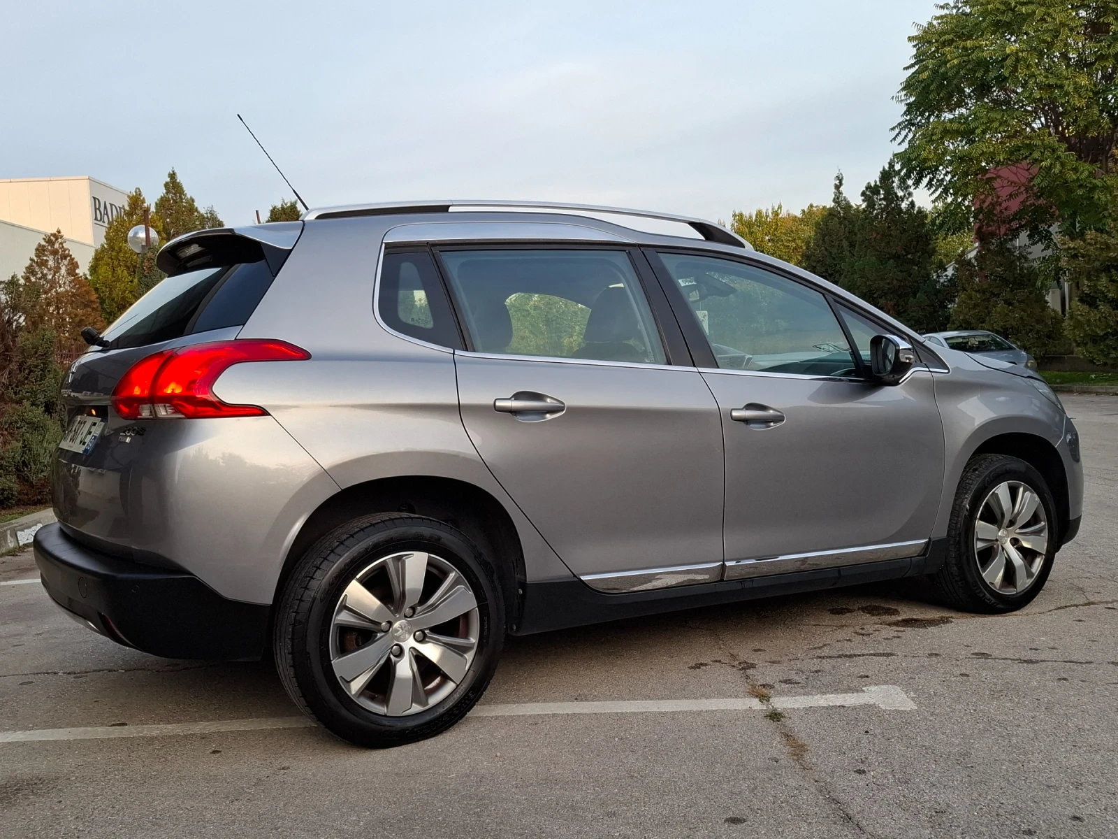 Peugeot 2008 1.6 e-HDI 92hp * НАВИГАЦИЯ * КЛИМАТРОНИК * ЛИЗИНГ  - изображение 9