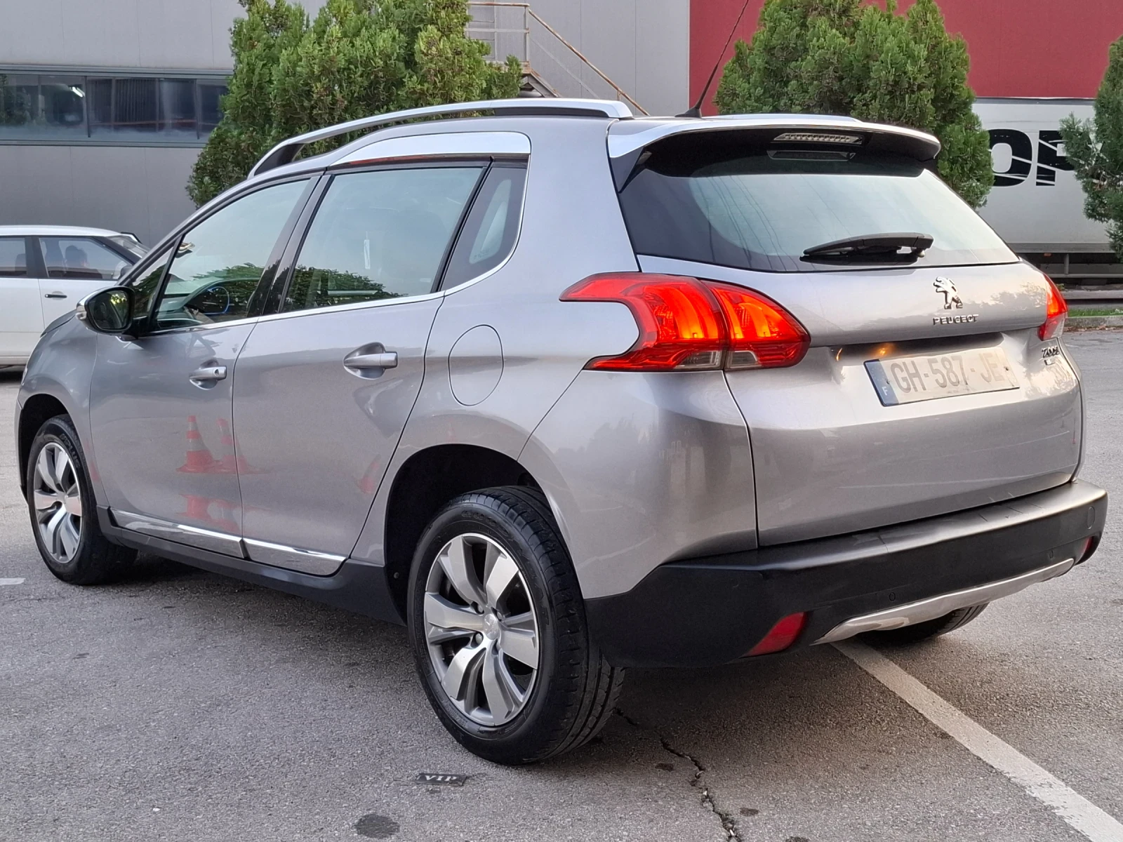 Peugeot 2008 1.6 e-HDI 92hp * НАВИГАЦИЯ * КЛИМАТРОНИК * ЛИЗИНГ  - изображение 8