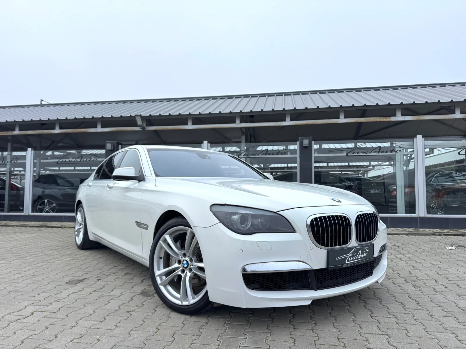 BMW 740 XDRIVE#M-PACK#HEADUP#CAMERA - изображение 2