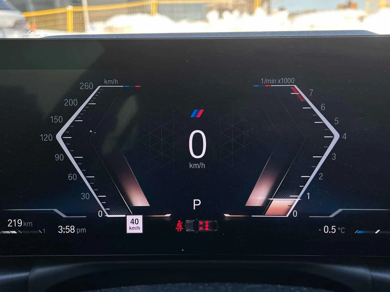 BMW 330 * 330i xDrive * 2 КЛЮЧА* ПОДГРЕВ* PANO* KEYLESS*  - изображение 8