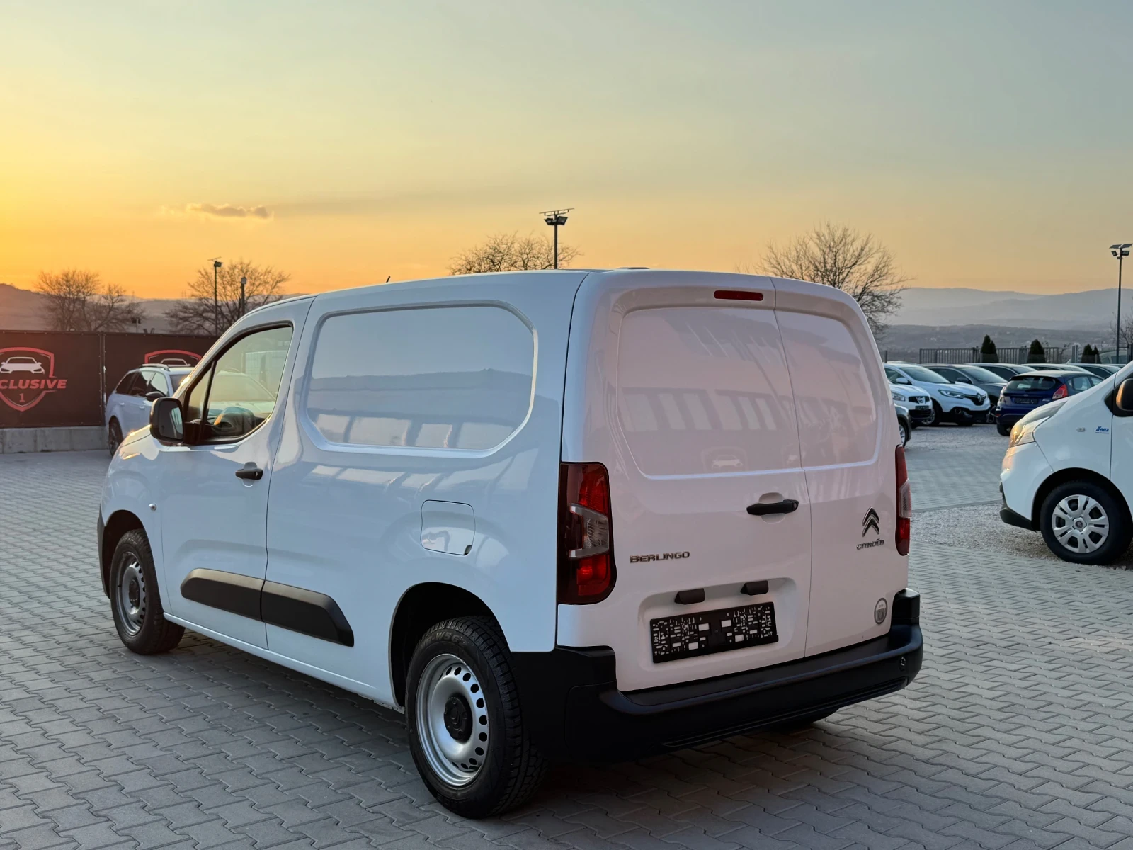 Citroen Berlingo 1.6HDI 2+ 1 MESTA EURO-6, снимка 3 - Автомобили и джипове - 53749386