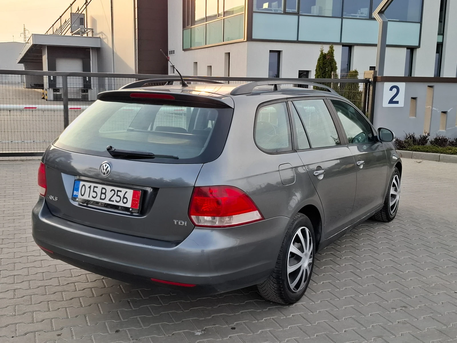 VW Golf 1.9TDI* (105кс)* FACELIFT* * НОВ ВНОС* * , снимка 5 - Автомобили и джипове - 54184126