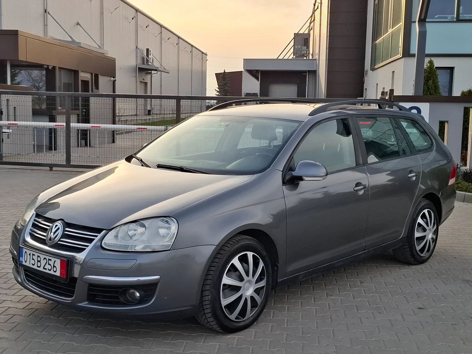 VW Golf 1.9TDI* (105кс)* FACELIFT* * НОВ ВНОС* * , снимка 10 - Автомобили и джипове - 54184126
