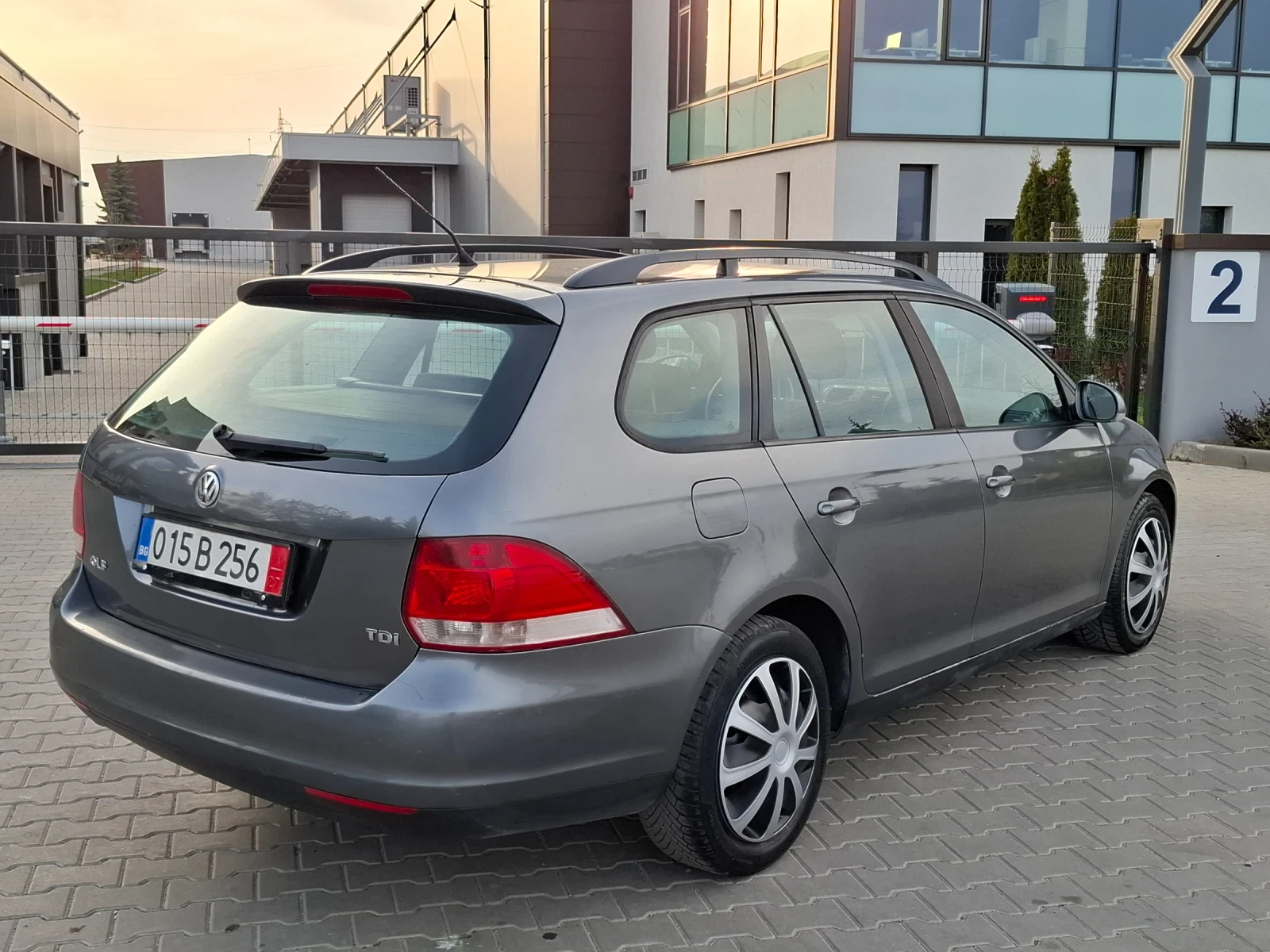 VW Golf 1.9TDI* (105кс)* FACELIFT* * НОВ ВНОС* * , снимка 6 - Автомобили и джипове - 54184126