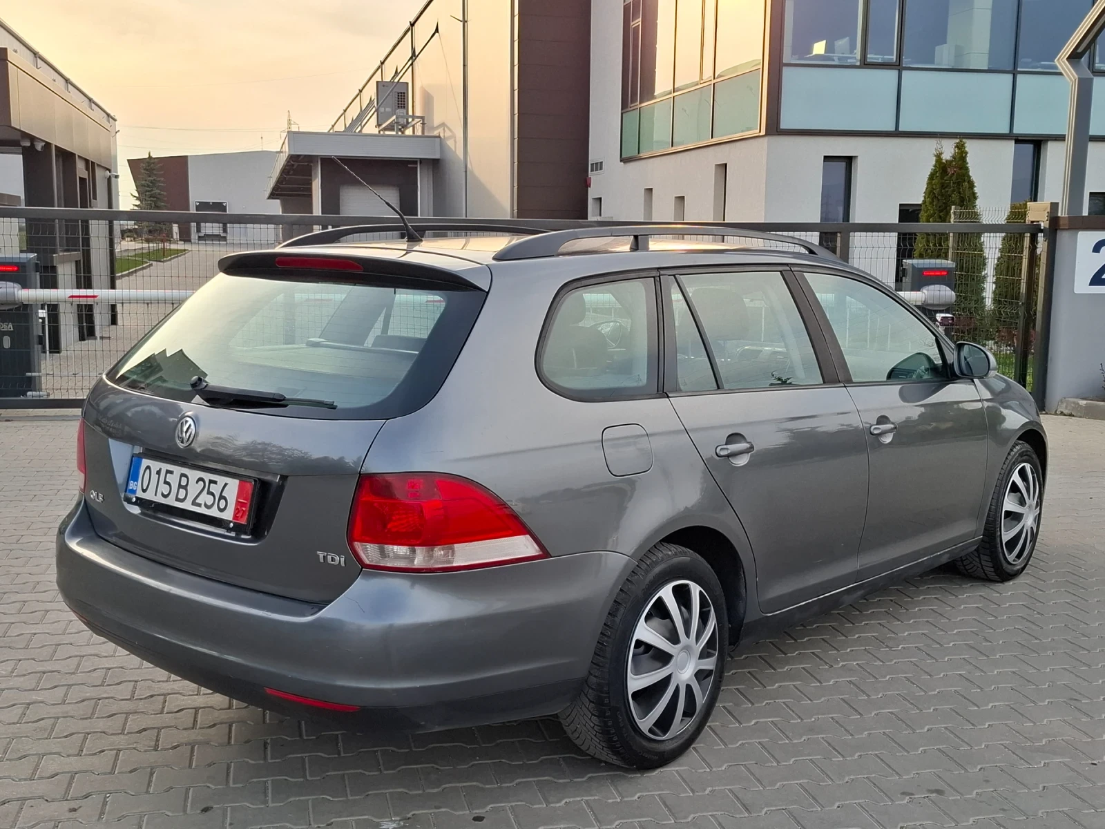 VW Golf 1.9TDI* (105кс)* FACELIFT* * НОВ ВНОС* * , снимка 13 - Автомобили и джипове - 54184126