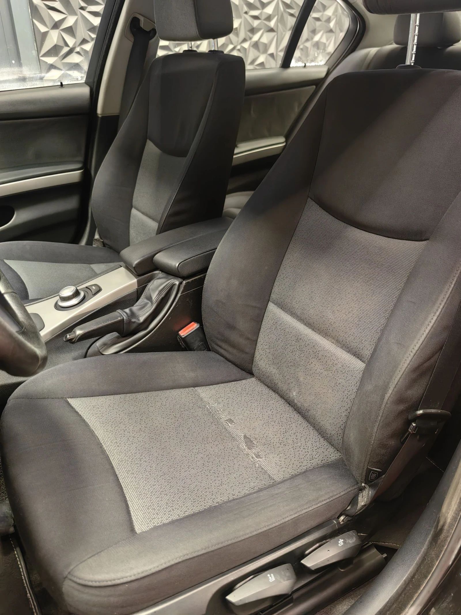BMW 320 НАВИ* 163ps* ПОДГРЕВ* KEYLESS* ТЕМПОМАТ* КЛИМА* РЕ, снимка 9 - Автомобили и джипове - 54390553