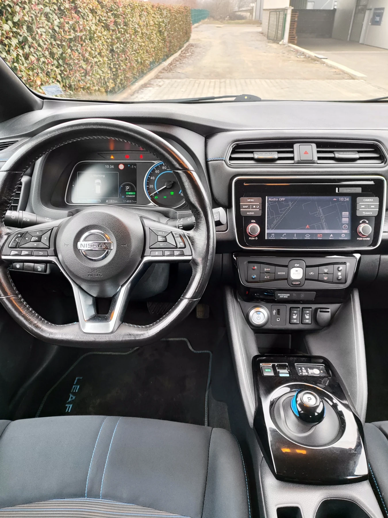 Nissan Leaf , снимка 7 - Автомобили и джипове - 54740674