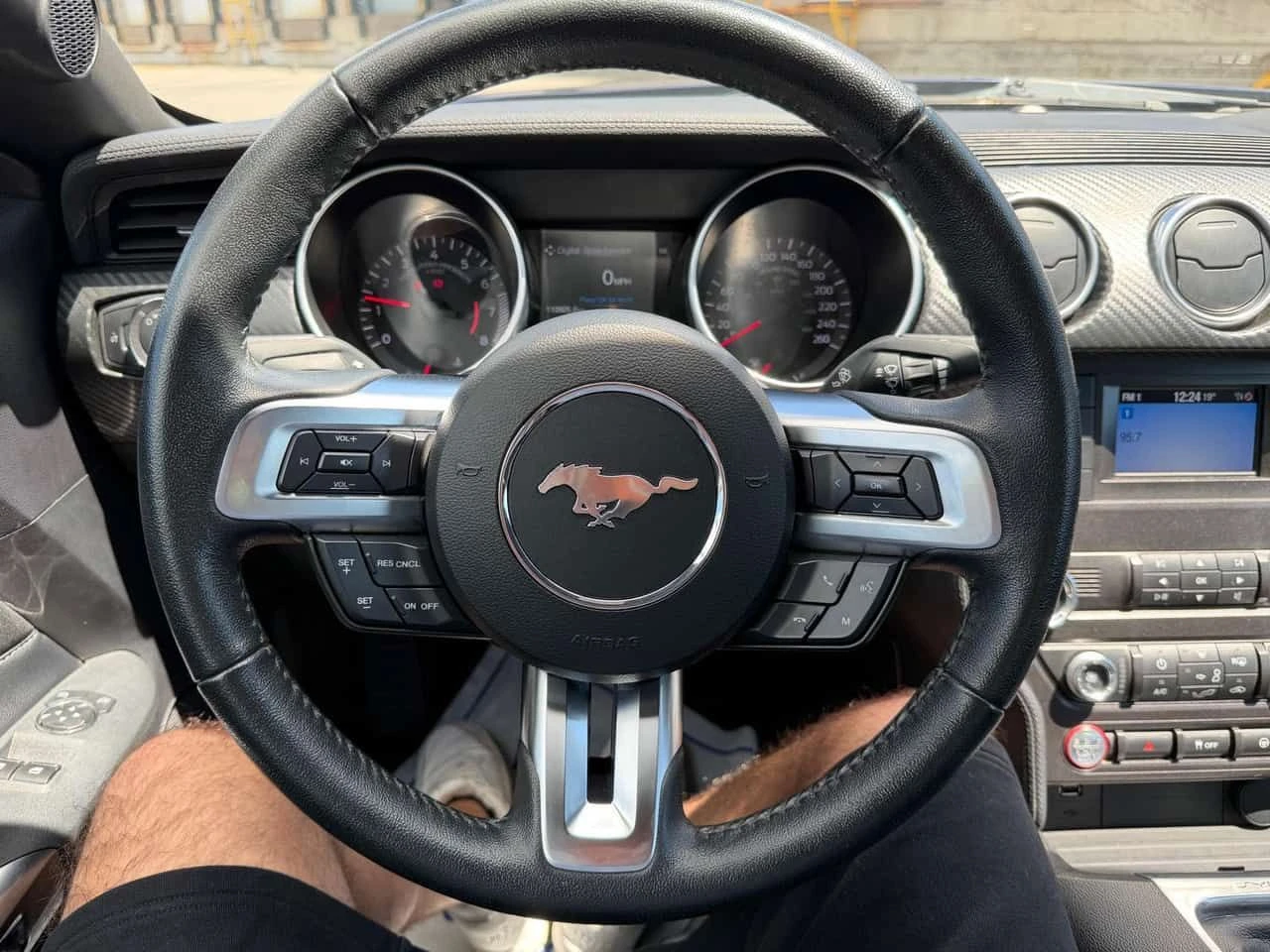Ford Mustang * EcoBoost * 2 ����� * KEYLESS * CARFAX *  | Mobile.bg � ����������� 15