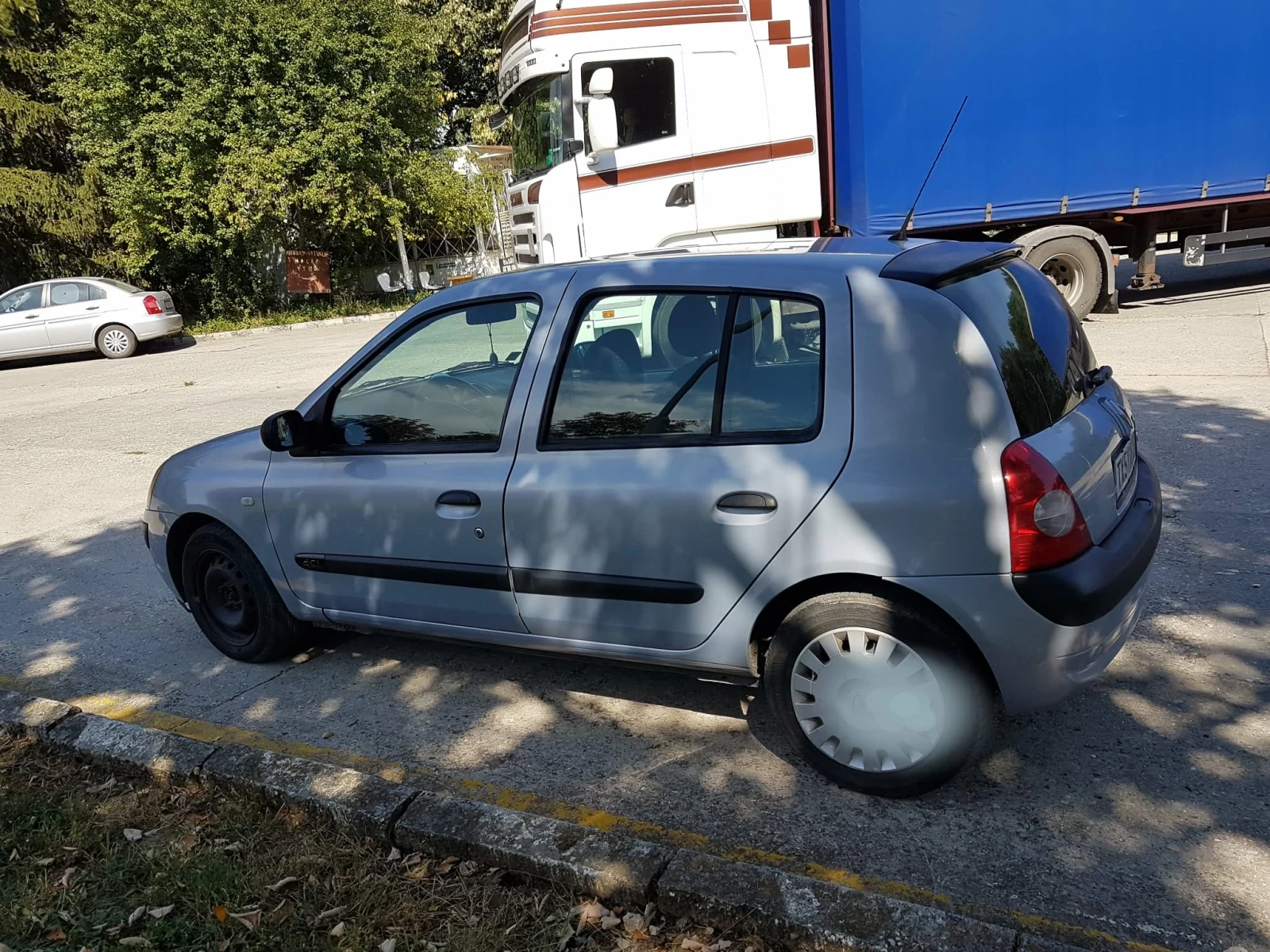 Renault Clio 1.5 dci 65 hp, снимка 3 - Автомобили и джипове - 55253668