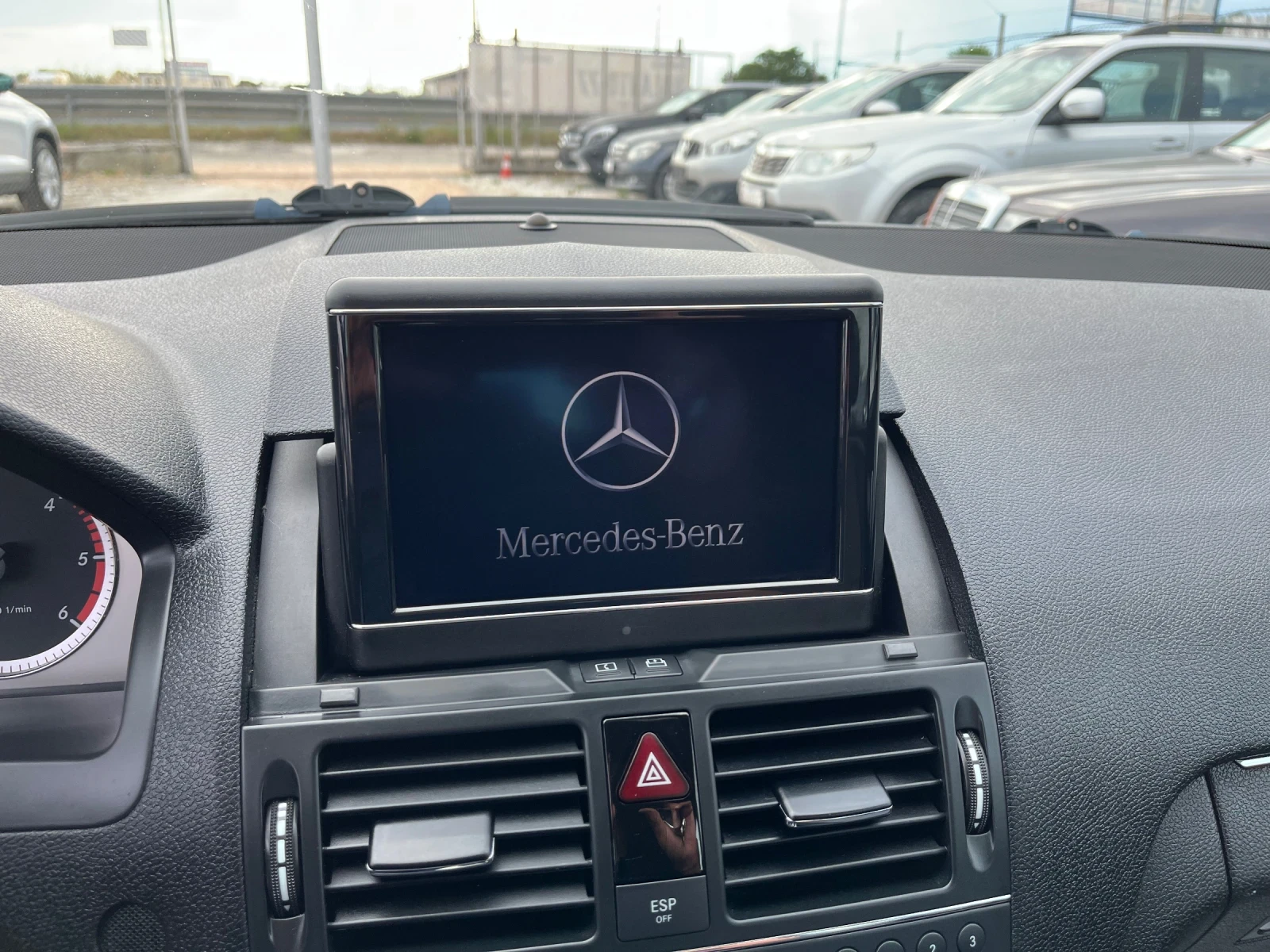 Mercedes-Benz C 220 Нави Автомат Италия, снимка 9 - Автомобили и джипове - 55405507