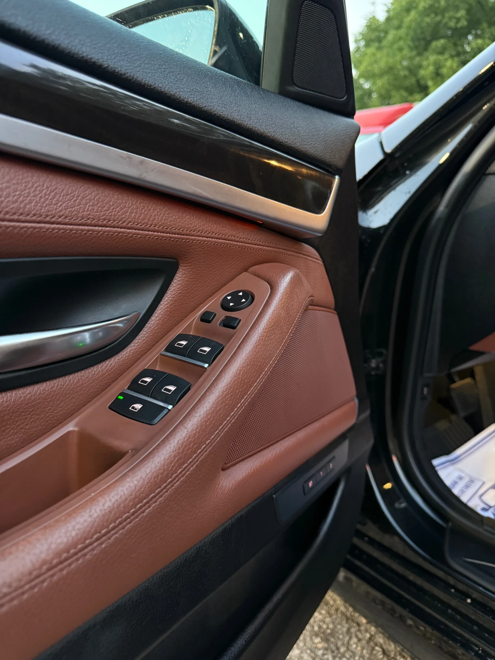 BMW 530 FACELIFT X-DRIVE M/PACK SOFTCLOSE KEYLESS FULL, снимка 11 - Автомобили и джипове - 55798368