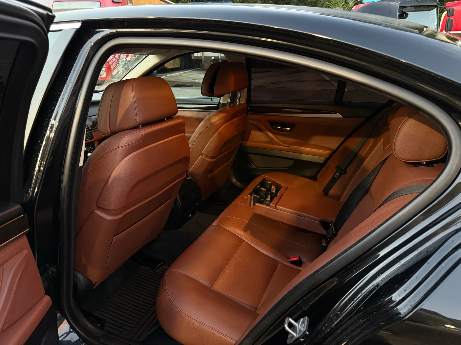 BMW 530 FACELIFT X-DRIVE M/PACK SOFTCLOSE KEYLESS FULL, снимка 9 - Автомобили и джипове - 55798368