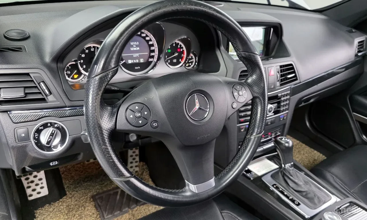 Mercedes-Benz E 350 Coupe, снимка 13 - Автомобили и джипове - 56172149