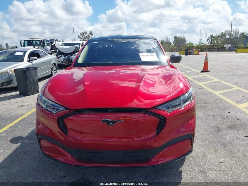 Ford Mustang Mach-E Premium, снимка 12 - Автомобили и джипове - 56320137