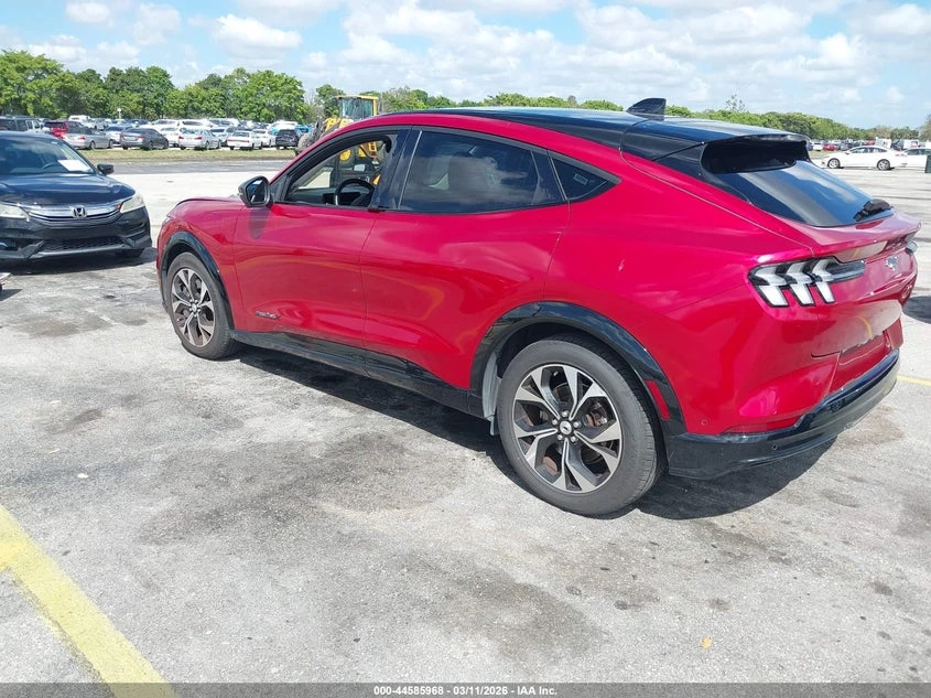 Ford Mustang Mach-E Premium, снимка 3 - Автомобили и джипове - 56320137