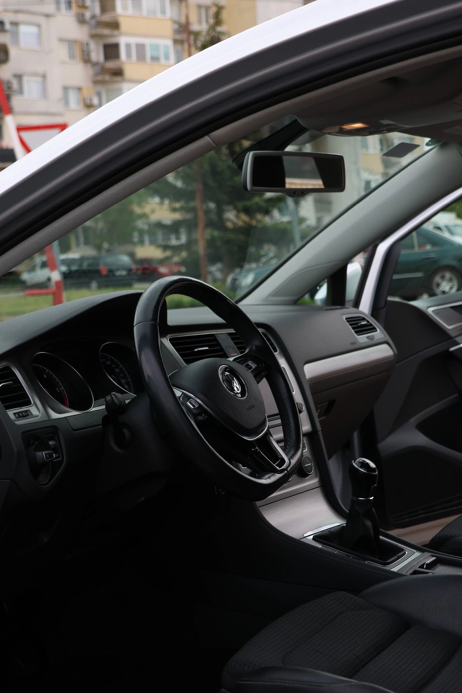 VW Golf Variant 2.0 TDI 150 �.�.| ���������� | �������� ������� | Mobile.bg � ����������� 6