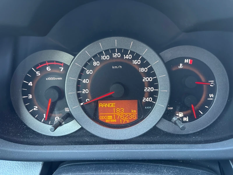 Toyota Rav4 2.2D4D* Подгрев* Keyless* 4х4* Кожа, снимка 7 - Автомобили и джипове - 47571131