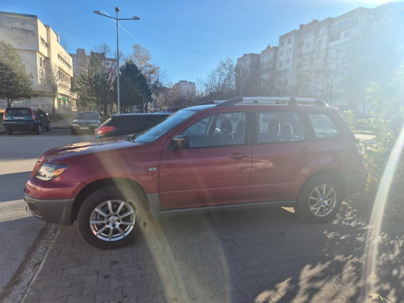 Mitsubishi Outlander, снимка 11 - Автомобили и джипове - 48061092