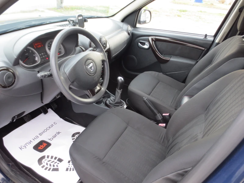 Dacia Duster 1.6 i , снимка 9 - Автомобили и джипове - 48065109