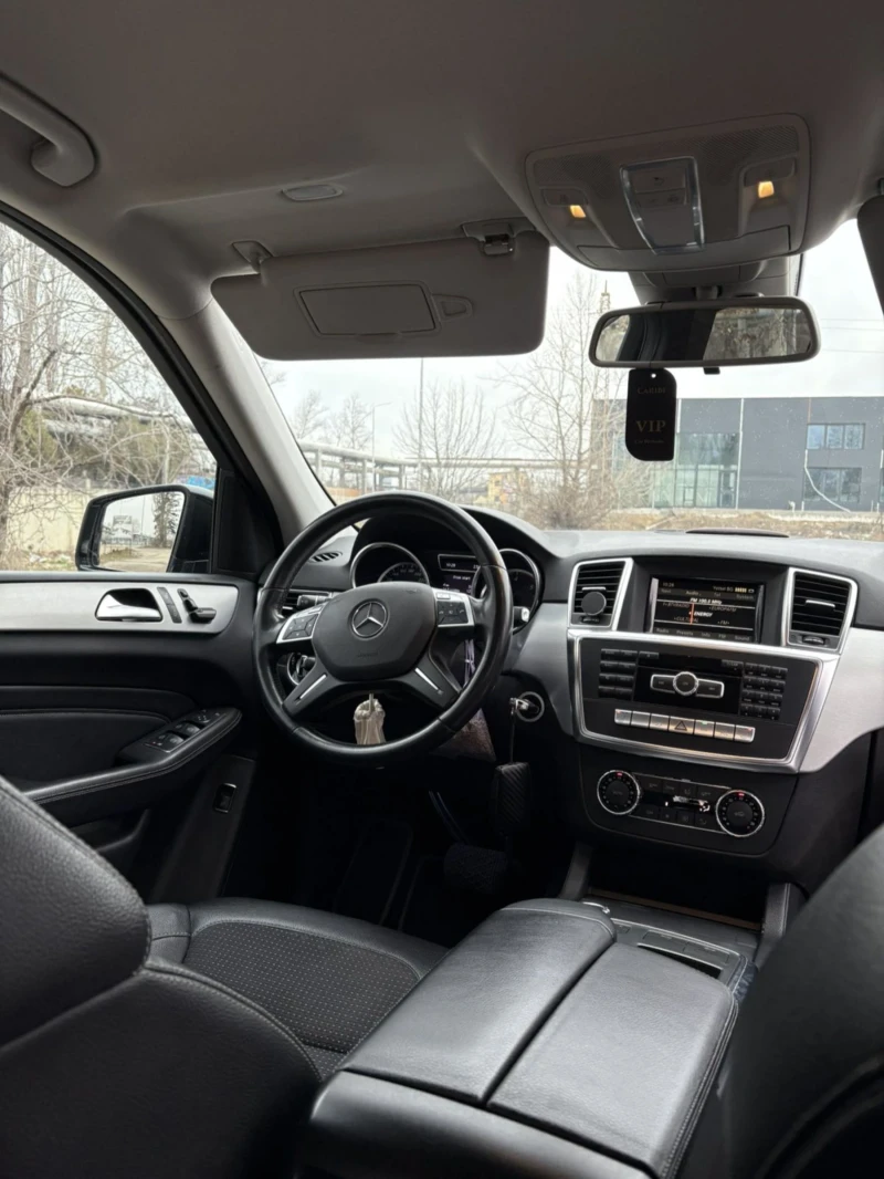 Mercedes-Benz ML 350 AMG LINE, снимка 15 - Автомобили и джипове - 49317271