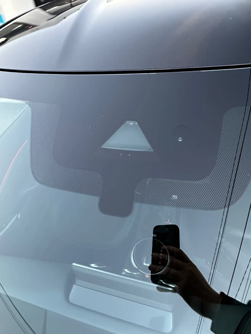 Nissan Juke 1.0 DIG-T N-Design DTC/ 4х4/Нов внос Швейцария, снимка 15 - Автомобили и джипове - 52703042