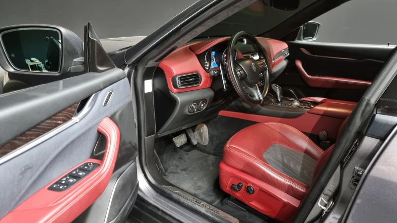 Maserati Levante 3.0 AWD GRANLUSSO, снимка 10 - Автомобили и джипове - 52454622