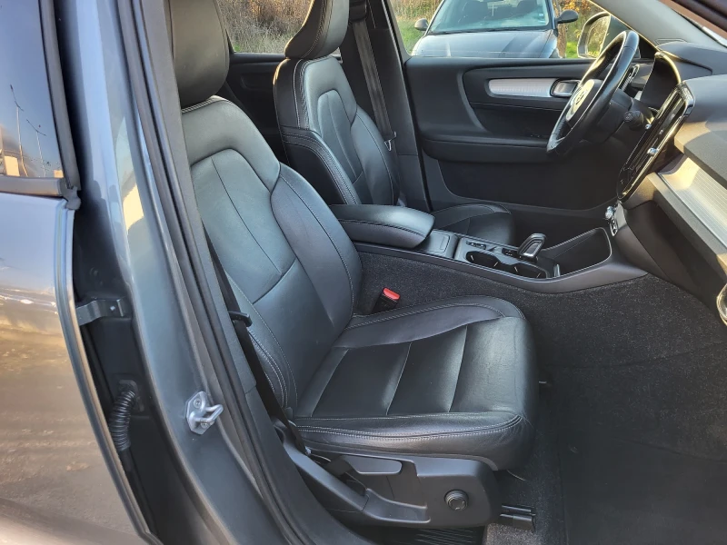 Volvo XC40 2.0 D3 150 KC EURO 6D 162176 KM !, снимка 15 - Автомобили и джипове - 52617941
