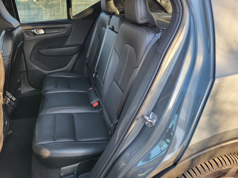 Volvo XC40 2.0 D3 150 KC EURO 6D 162176 KM !, снимка 13 - Автомобили и джипове - 52617941