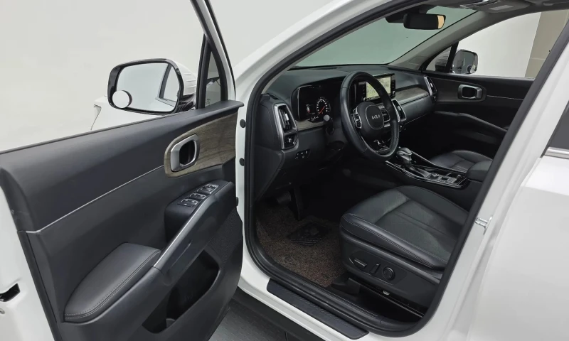 Kia Sorento Diesel 2.2 2Wd Prestige , снимка 10 - Автомобили и джипове - 52705737