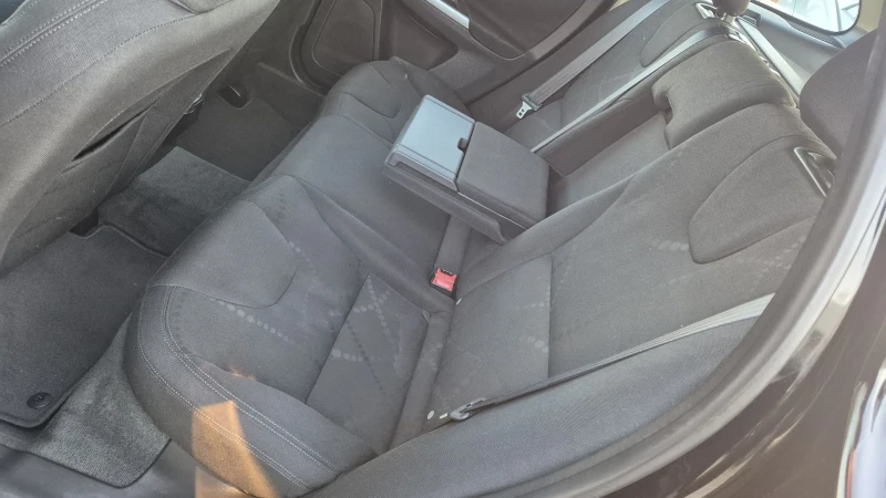 Volvo XC60 2.4 4X4 163 кс ЛИЗИНГ ВИДЕО , снимка 7 - Автомобили и джипове - 53135443