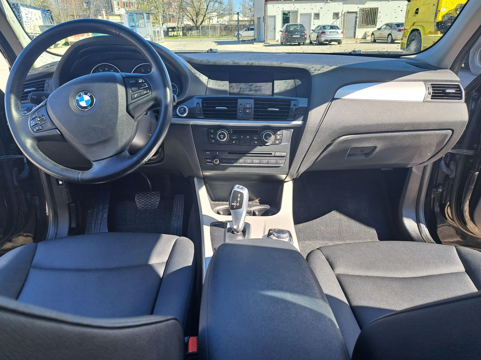 BMW X3 3.0 I6 - изображение 8