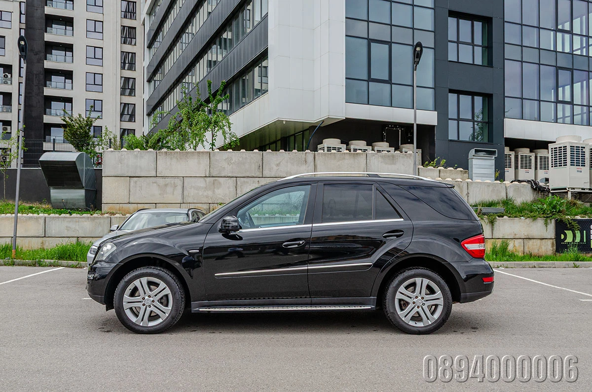 Mercedes-Benz ML 350 4M GRAND EDITION EXCLUSIVE РЕАЛНИ КИЛОМЕТРИ - изображение 4