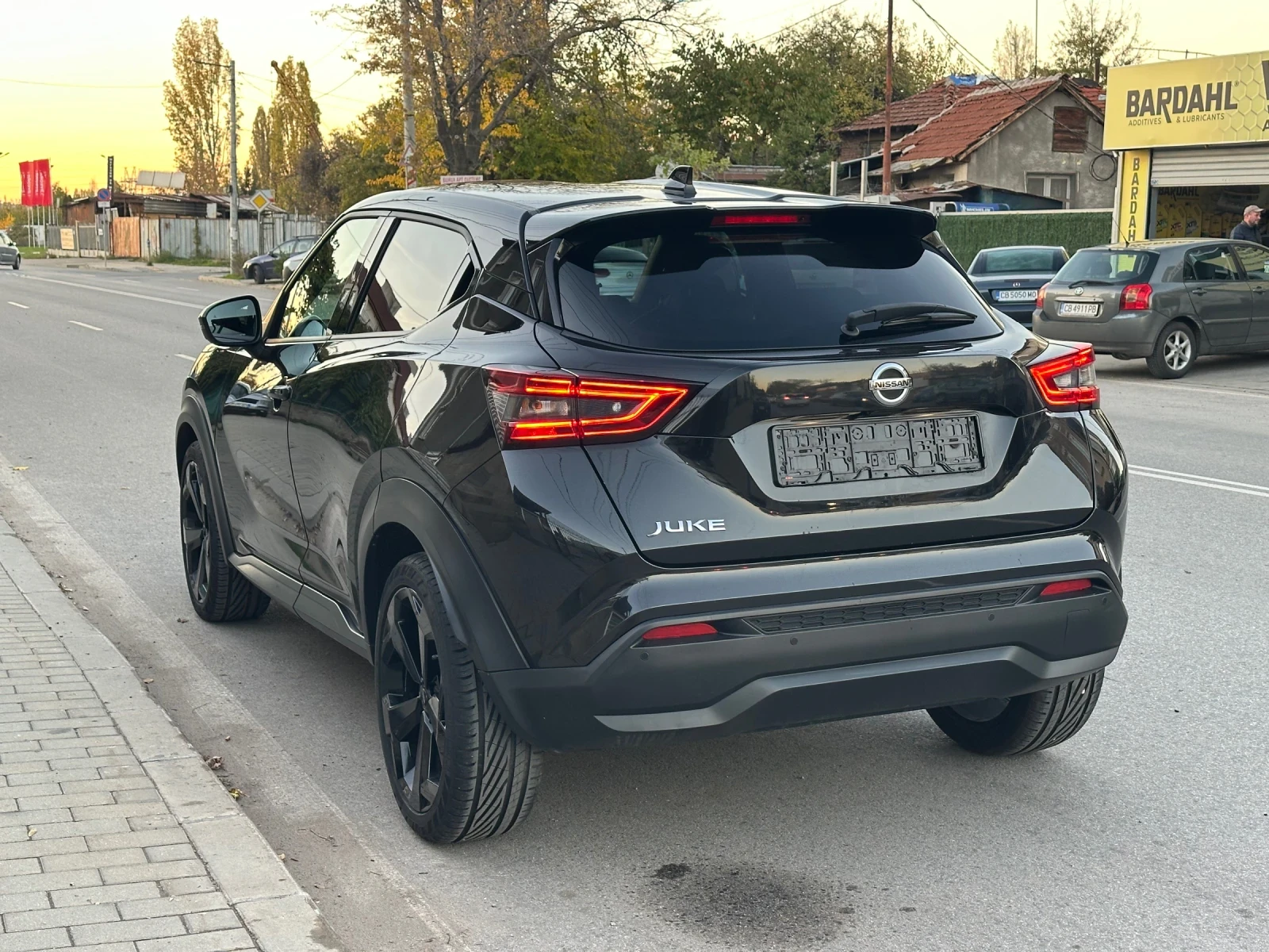 Nissan Juke 1.0 DIG-T N-Design DTC/ 4х4/Нов внос Швейцария - изображение 4