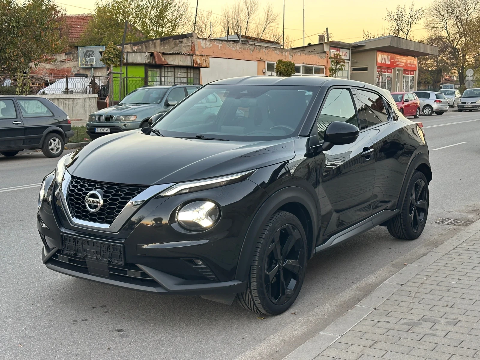 Nissan Juke 1.0 DIG-T N-Design DTC/ 4х4/Нов внос Швейцария - изображение 6