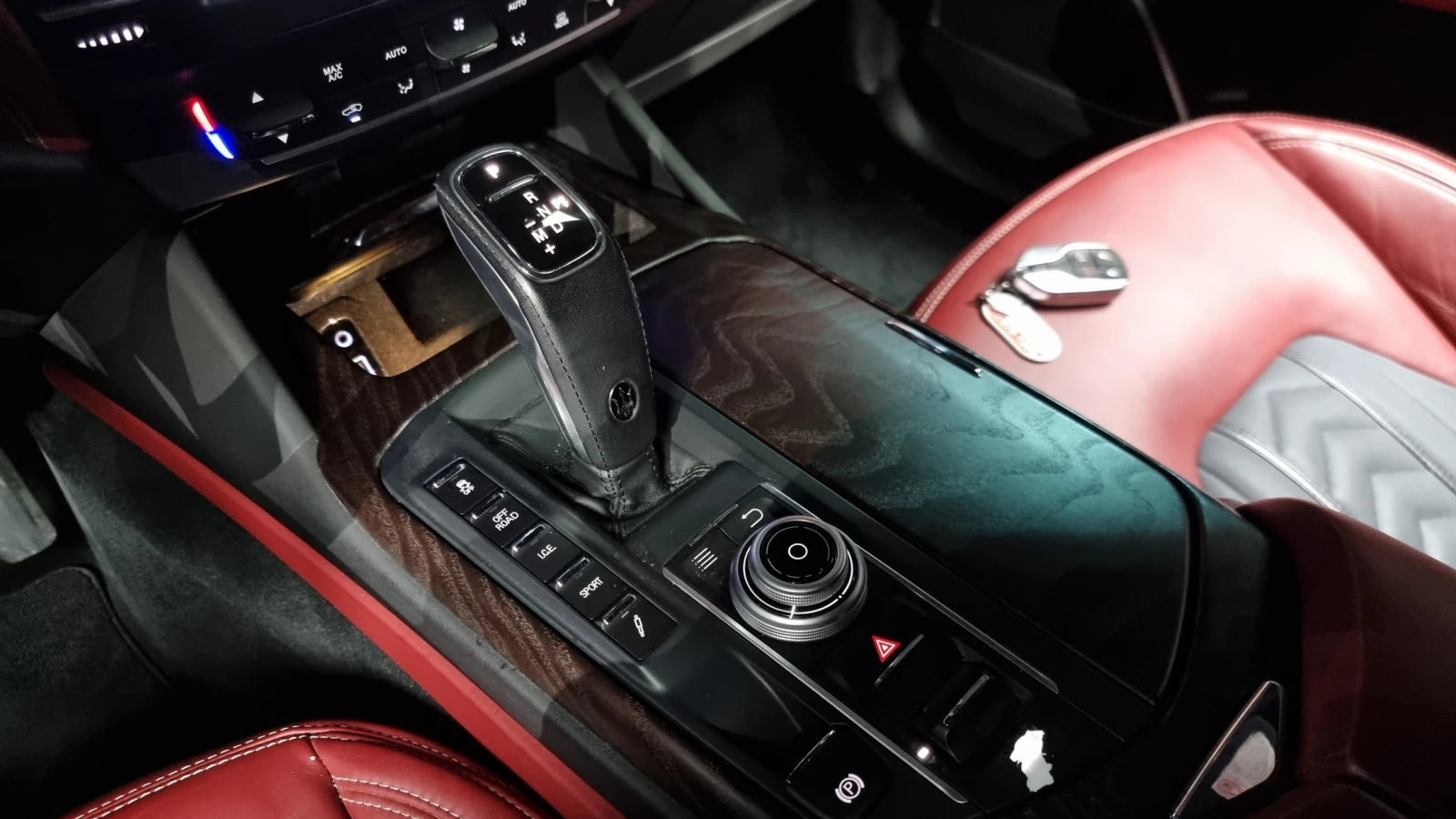 Maserati Levante 3.0 AWD GRANLUSSO | Mobile.bg   8