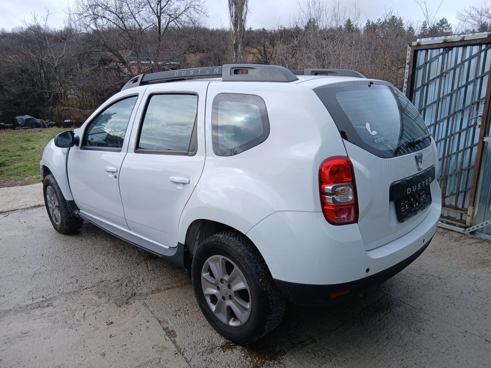 Dacia Duster 1.5 dci - изображение 5