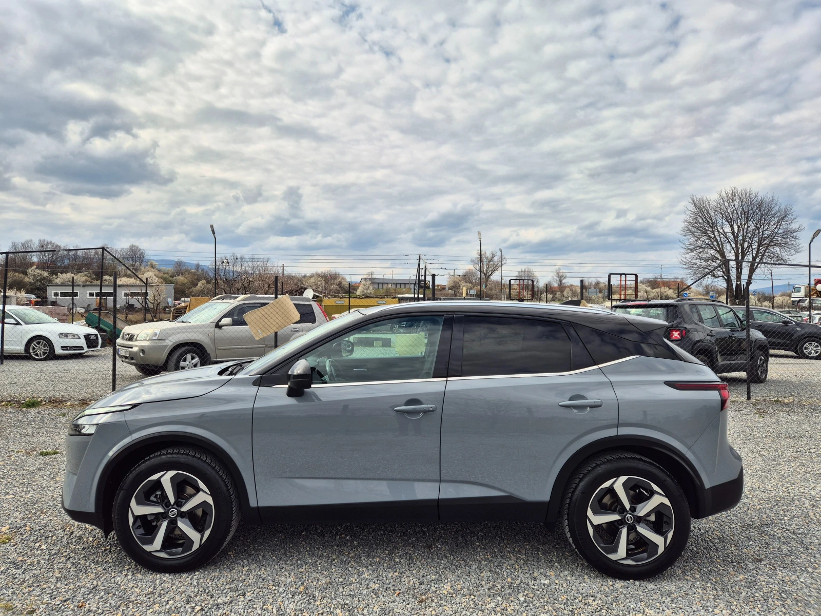 Nissan Qashqai 1.332MHYB* N-CONNECTA* X TRONIC* , снимка 7 - Автомобили и джипове - 53986811