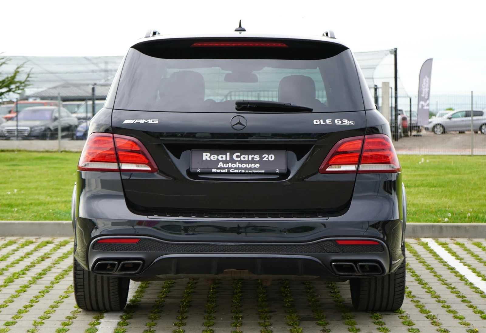 Mercedes-Benz GLE 63 S AMG B&O* CARBON* DISTR* KEYLESS* 360* TV* PANO, снимка 5 - Автомобили и джипове - 54456093
