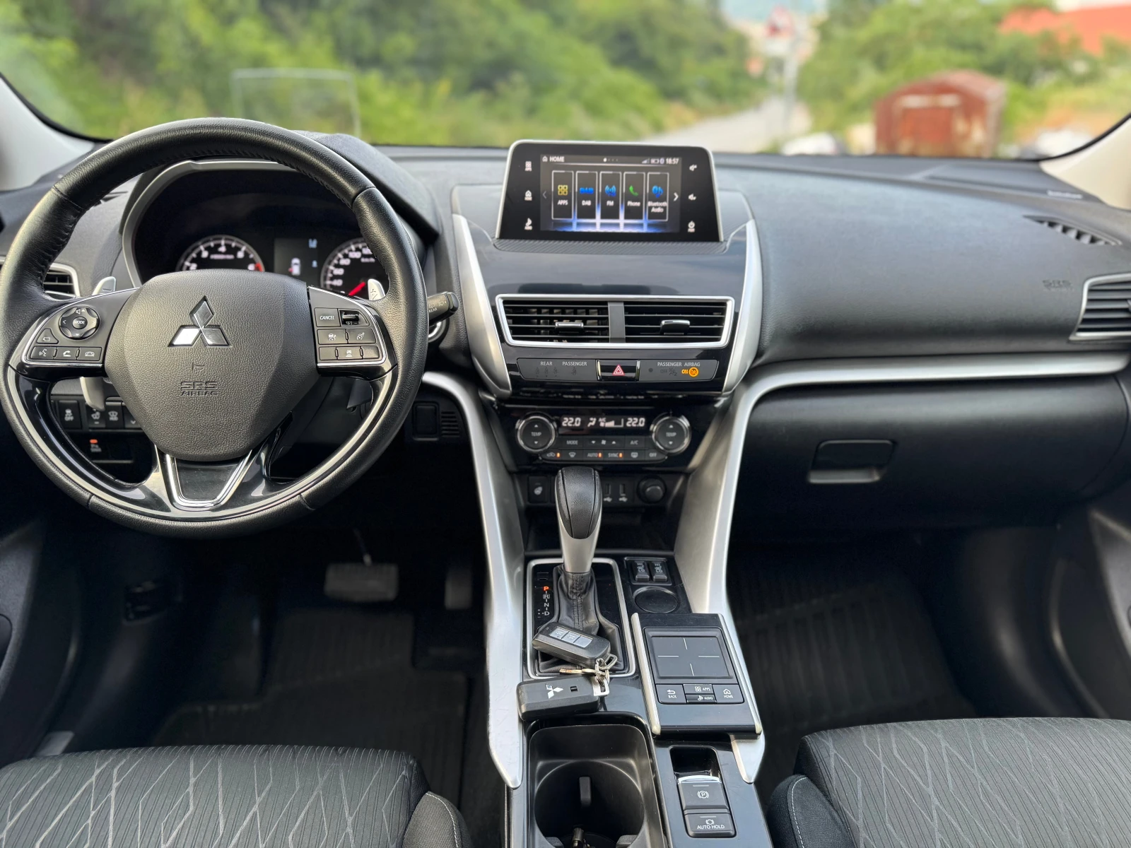 Mitsubishi Eclipse Cross 1.5T * Automatic* KeyLess* Панорама* NAVI, снимка 11 - Автомобили и джипове - 55311008