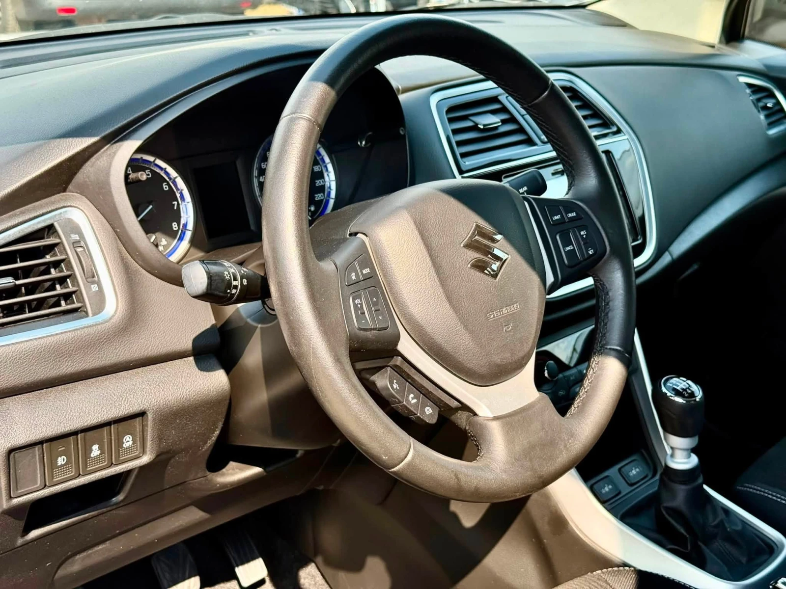 Suzuki SX4 S-Cross 1.4 6-скорости 4x4, снимка 10 - Автомобили и джипове - 55587868