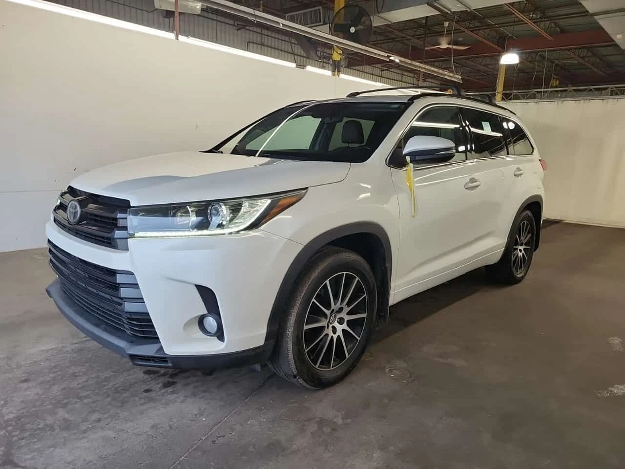 Toyota Highlander SE| ПОДГРЕВИ| МЪРТВА ТОЧКА| 2 КЛЮЧА| 7 МЕСТА| 