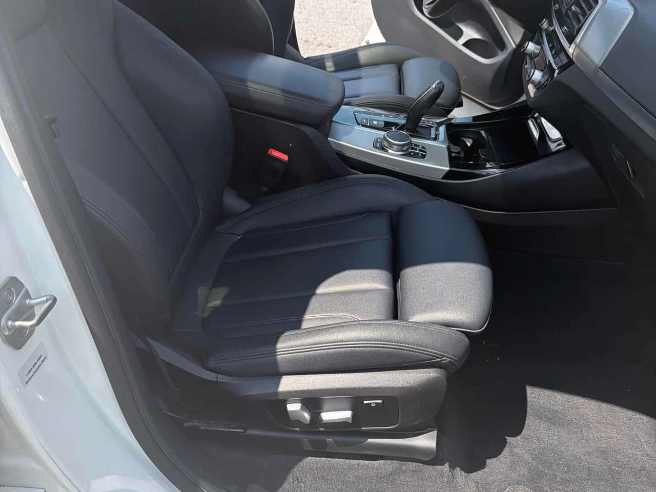 BMW X3 xDrive30i | CARFAX | БЕЗ ИНЦИДЕНТИ , снимка 14 - Автомобили и джипове - 56265644