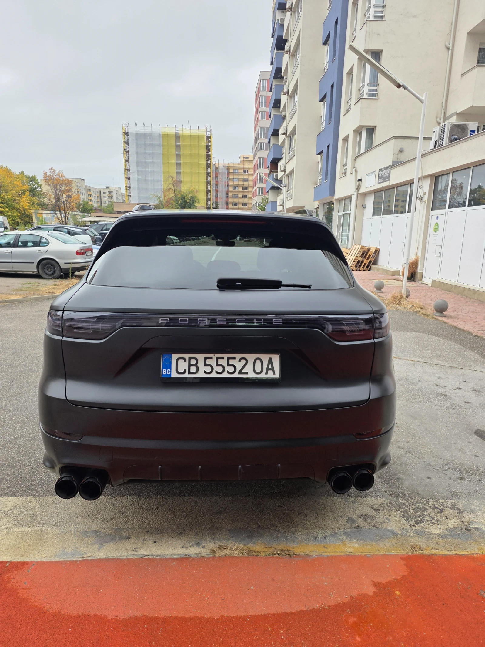 Porsche Cayenne Hybrid, снимка 4 - Автомобили и джипове - 56493898
