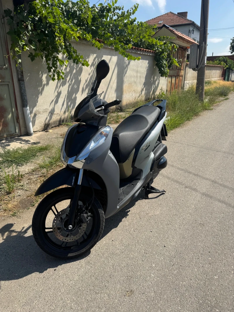 Honda Sh SH300 ABS 2018 Ful Led Keyles , снимка 2 - Мотоциклети и мототехника - 52009838