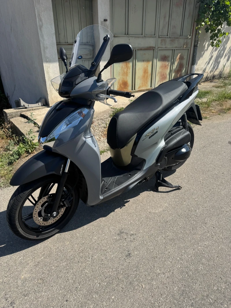 Honda Sh SH300 ABS 2018 Ful Led Keyles , снимка 11 - Мотоциклети и мототехника - 52009838