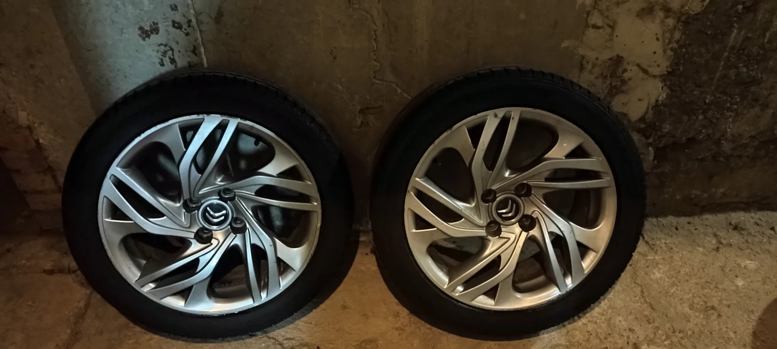 ���� � ������ 225/45R17 �� Citroen DS4 | Mobile.bg � ����������� 6