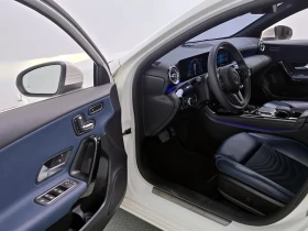 Mercedes-Benz A 220 Hatchback, снимка 10