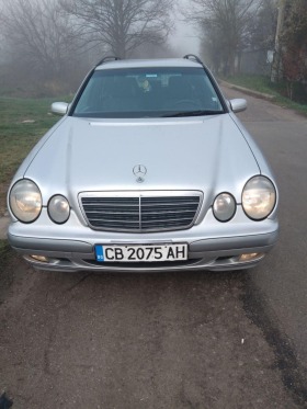 Mercedes-Benz E 220, снимка 1 - Автомобили и джипове - 45157980