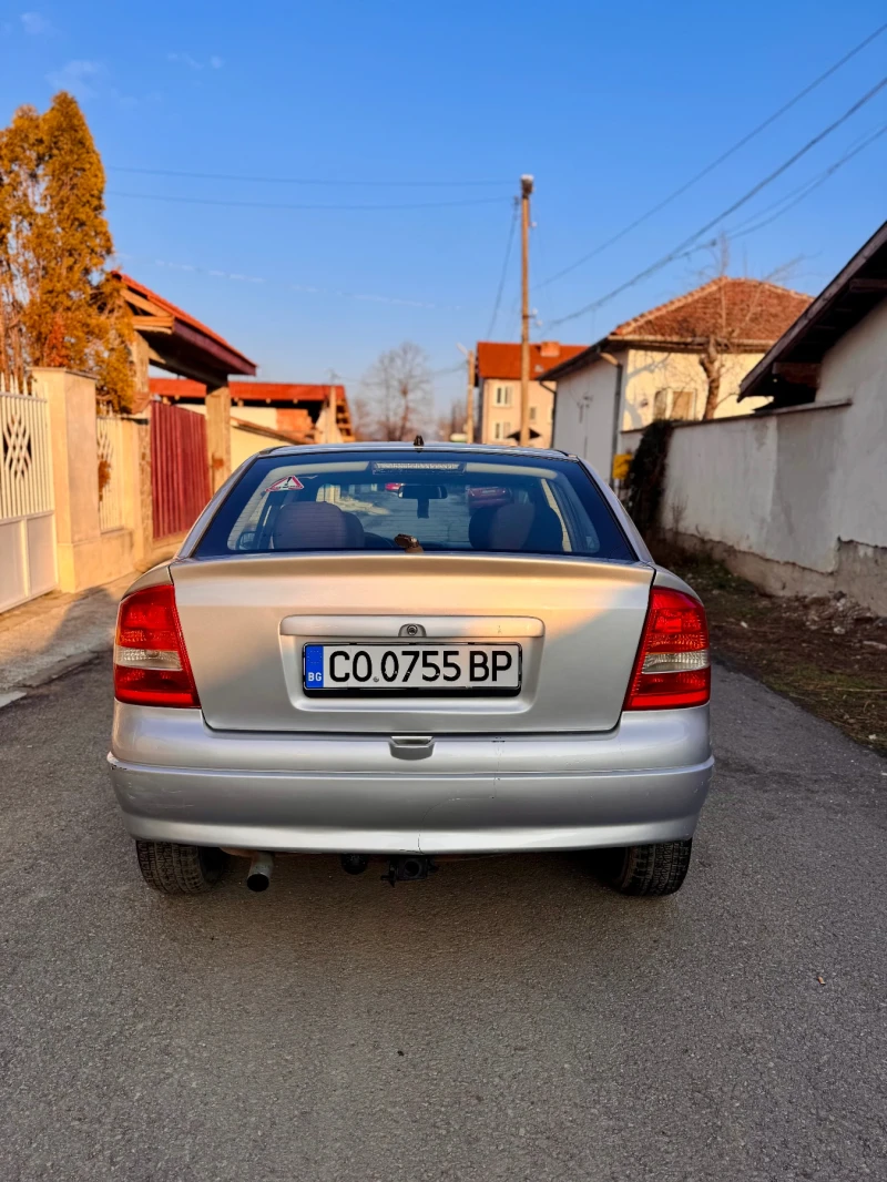 Opel Astra 1.6, снимка 6 - Автомобили и джипове - 48710030